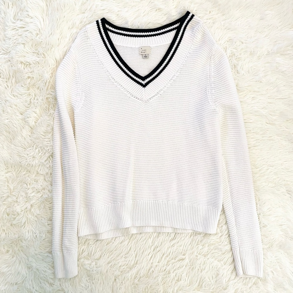 A New Day White V-neck Knitted Tennis Preppy Sweater, S
